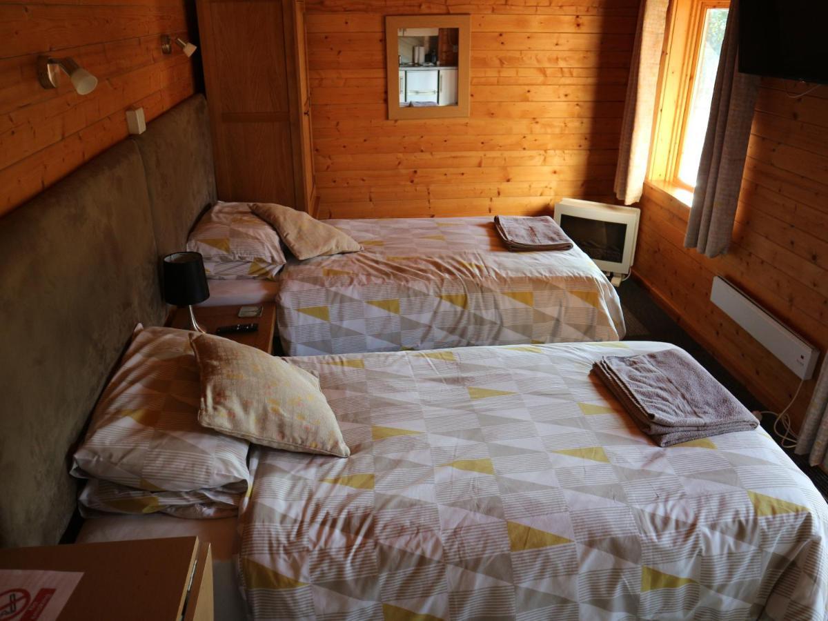 Homeside B&B Silverstone Kültér fotó