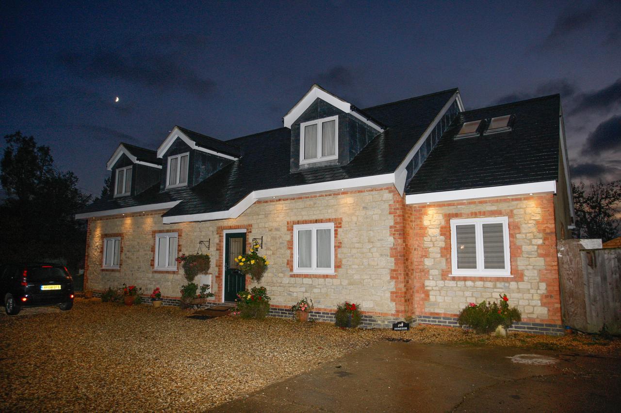 Homeside B&B Silverstone Kültér fotó
